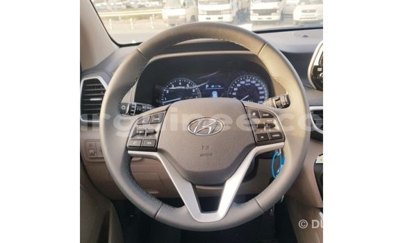 Buy Import Hyundai Tucson Red Car in Import - Dubai in Conakry Buy Import Hyundai Tucson Red Car in Import - Dubai in Conakry