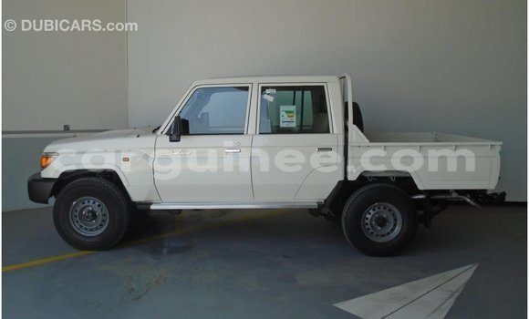 Buy Import Toyota Land Cruiser White Car in Import - Dubai in Conakry Buy Import Toyota Land Cruiser White Car in Import - Dubai in Conakry
