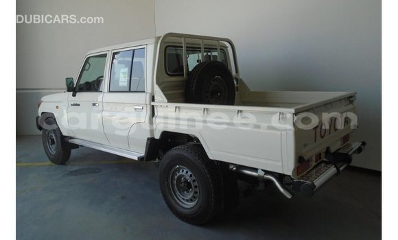 Buy Import Toyota Land Cruiser White Car in Import - Dubai in Conakry Buy Import Toyota Land Cruiser White Car in Import - Dubai in Conakry