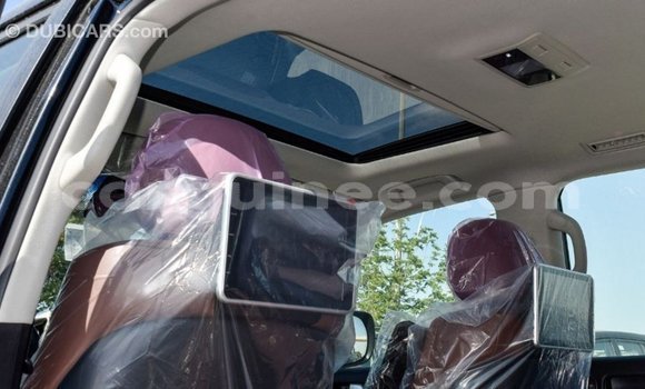 Buy Import Toyota Land Cruiser Black Car in Import - Dubai in Conakry Buy Import Toyota Land Cruiser Black Car in Import - Dubai in Conakry