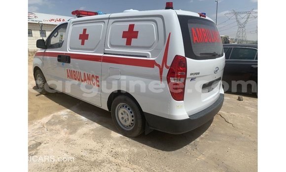 Buy Import Hyundai Accent White Car in Import - Dubai in Conakry Buy Import Hyundai Accent White Car in Import - Dubai in Conakry