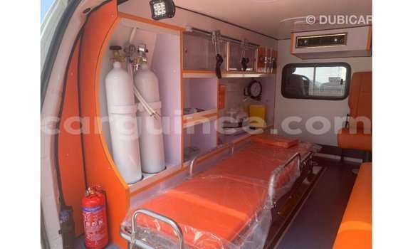 Buy Import Hyundai Accent White Car in Import - Dubai in Conakry Buy Import Hyundai Accent White Car in Import - Dubai in Conakry