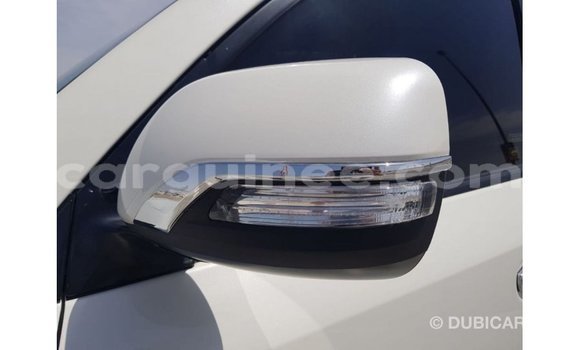 Buy Import Toyota Land Cruiser White Car in Import - Dubai in Conakry Buy Import Toyota Land Cruiser White Car in Import - Dubai in Conakry