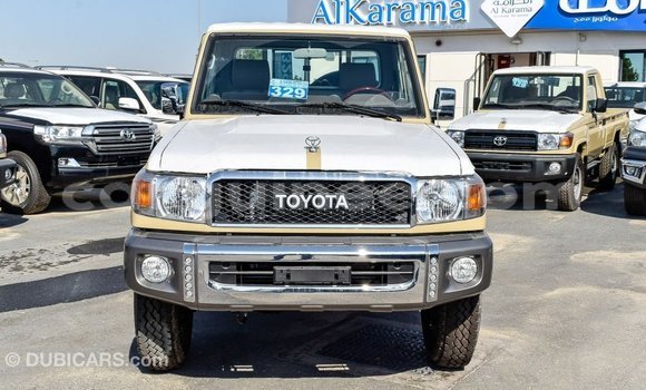 Buy Import Toyota Land Cruiser Beige Car in Import - Dubai in Conakry Buy Import Toyota Land Cruiser Beige Car in Import - Dubai in Conakry