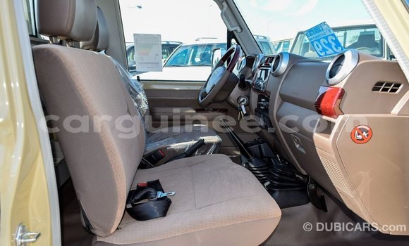 Buy Import Toyota Land Cruiser Beige Car in Import - Dubai in Conakry Buy Import Toyota Land Cruiser Beige Car in Import - Dubai in Conakry