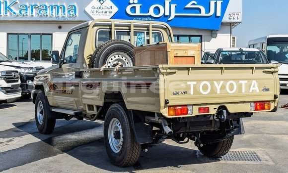 Buy Import Toyota Land Cruiser Beige Car in Import - Dubai in Conakry Buy Import Toyota Land Cruiser Beige Car in Import - Dubai in Conakry
