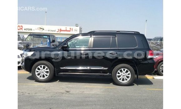 Buy Import Toyota Land Cruiser Black Car in Import - Dubai in Conakry Buy Import Toyota Land Cruiser Black Car in Import - Dubai in Conakry