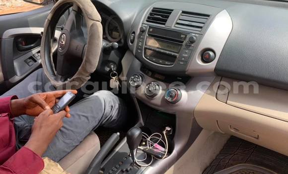 Buy Used Toyota RAV4 White Car in Conakry in Conakry Buy Used Toyota RAV4 White Car in Conakry in Conakry