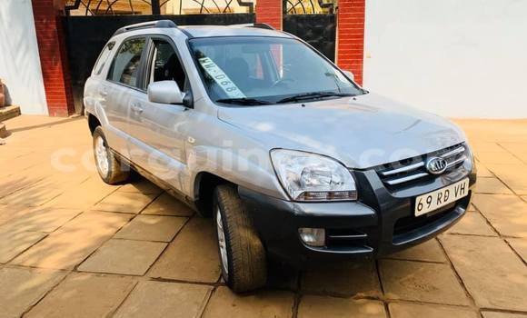 Buy Used Kia Sportage Silver Car in Conakry in Conakry Buy Used Kia Sportage Silver Car in Conakry in Conakry