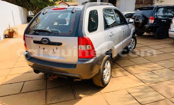Buy Used Kia Sportage Silver Car in Conakry in Conakry Buy Used Kia Sportage Silver Car in Conakry in Conakry