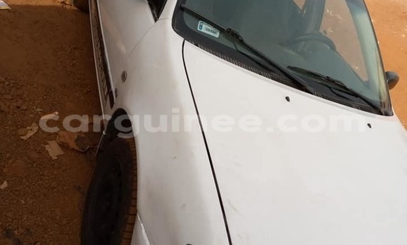 Acheter Occasion Voiture Toyota Corolla Blanc à Conakry, Conakry Acheter Occasion Voiture Toyota Corolla Blanc à Conakry, Conakry