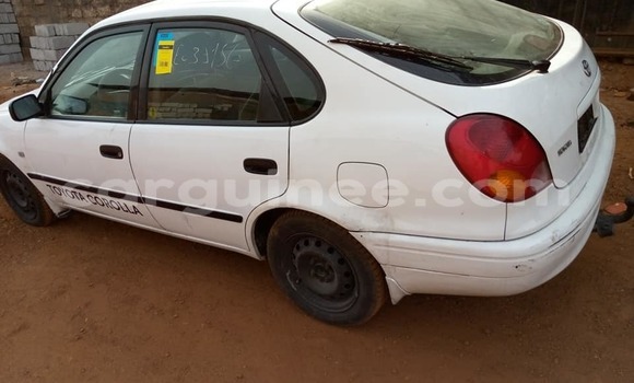 Acheter Occasion Voiture Toyota Corolla Blanc à Conakry, Conakry Acheter Occasion Voiture Toyota Corolla Blanc à Conakry, Conakry