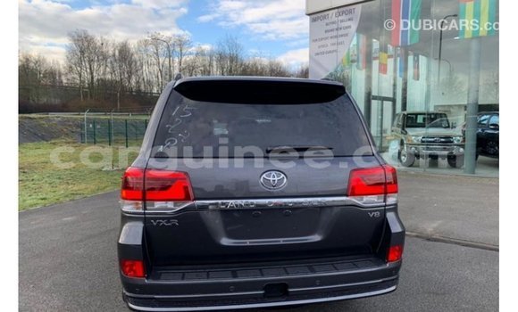 Buy Import Toyota Land Cruiser Other Car in Import - Dubai in Conakry Buy Import Toyota Land Cruiser Other Car in Import - Dubai in Conakry