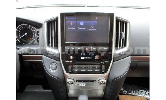 Acheter Import Voiture Toyota Land Cruiser Noir à Import - Dubai, Conakry Acheter Import Voiture Toyota Land Cruiser Noir à Import - Dubai, Conakry