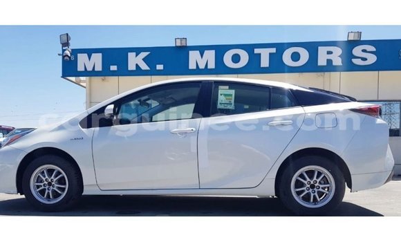 Buy Import Toyota Prius White Car in Import - Dubai in Conakry Buy Import Toyota Prius White Car in Import - Dubai in Conakry