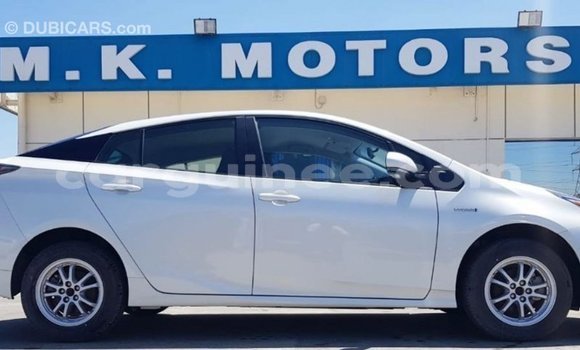 Buy Import Toyota Prius White Car in Import - Dubai in Conakry Buy Import Toyota Prius White Car in Import - Dubai in Conakry