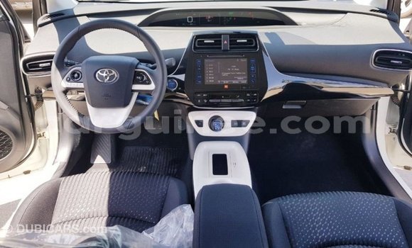Buy Import Toyota Prius White Car in Import - Dubai in Conakry Buy Import Toyota Prius White Car in Import - Dubai in Conakry