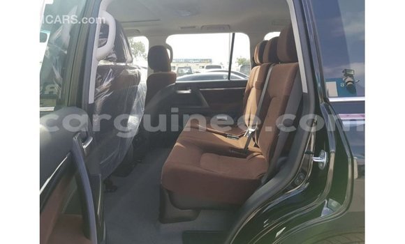 Buy Import Toyota Land Cruiser Black Car in Import - Dubai in Conakry Buy Import Toyota Land Cruiser Black Car in Import - Dubai in Conakry