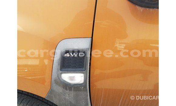 Buy Import Renault 19 Green Car in Import - Dubai in Conakry Buy Import Renault 19 Green Car in Import - Dubai in Conakry