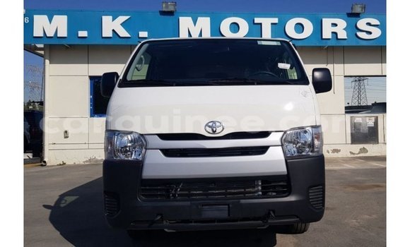 Buy Import Toyota Hiace White Car in Import - Dubai in Conakry Buy Import Toyota Hiace White Car in Import - Dubai in Conakry
