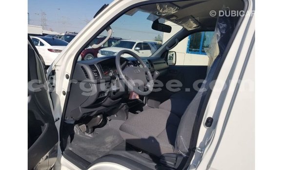 Buy Import Toyota Hiace White Car in Import - Dubai in Conakry Buy Import Toyota Hiace White Car in Import - Dubai in Conakry