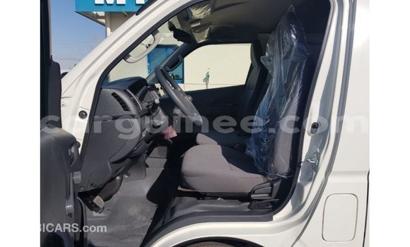 Buy Import Toyota Hiace White Car in Import - Dubai in Conakry Buy Import Toyota Hiace White Car in Import - Dubai in Conakry