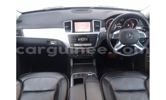 Buy Import Mercedes-Benz 190 Red Car in Import - Dubai in Conakry Buy Import Mercedes-Benz 190 Red Car in Import - Dubai in Conakry