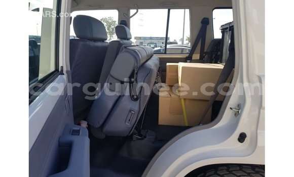 Buy Import Toyota Land Cruiser White Car in Import - Dubai in Conakry Buy Import Toyota Land Cruiser White Car in Import - Dubai in Conakry