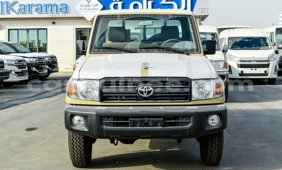 Buy Import Toyota Land Cruiser Beige Car in Import - Dubai in Conakry Buy Import Toyota Land Cruiser Beige Car in Import - Dubai in Conakry