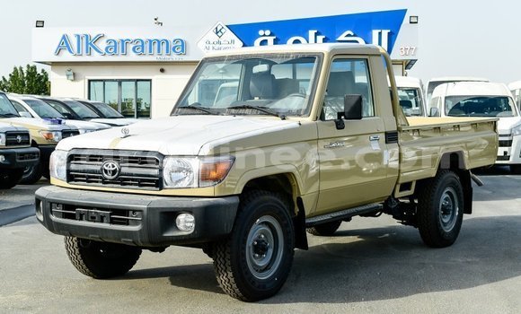 Buy Import Toyota Land Cruiser Beige Car in Import - Dubai in Conakry Buy Import Toyota Land Cruiser Beige Car in Import - Dubai in Conakry
