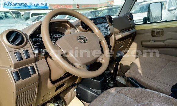 Buy Import Toyota Land Cruiser Beige Car in Import - Dubai in Conakry Buy Import Toyota Land Cruiser Beige Car in Import - Dubai in Conakry