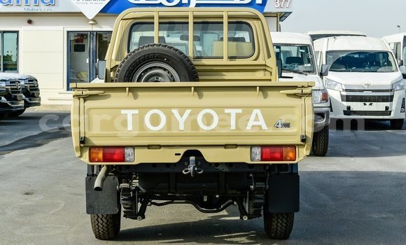 Buy Import Toyota Land Cruiser Beige Car in Import - Dubai in Conakry Buy Import Toyota Land Cruiser Beige Car in Import - Dubai in Conakry