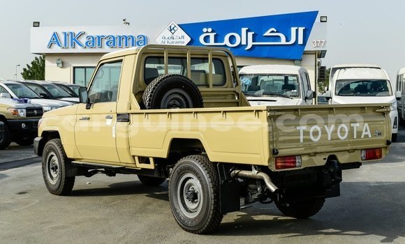 Buy Import Toyota Land Cruiser Beige Car in Import - Dubai in Conakry Buy Import Toyota Land Cruiser Beige Car in Import - Dubai in Conakry