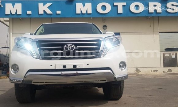 Buy Import Toyota Land Cruiser White Car in Import - Dubai in Conakry Buy Import Toyota Land Cruiser White Car in Import - Dubai in Conakry