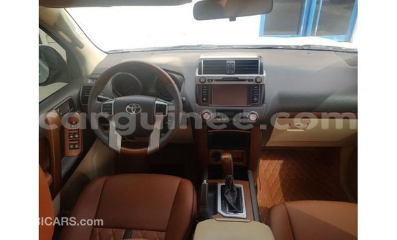 Buy Import Toyota Land Cruiser White Car in Import - Dubai in Conakry Buy Import Toyota Land Cruiser White Car in Import - Dubai in Conakry