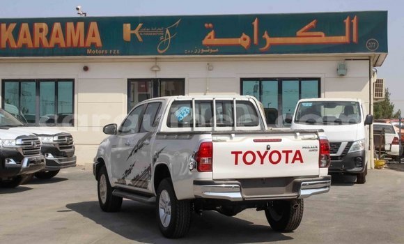 Buy Import Toyota Hilux White Car in Import - Dubai in Conakry Buy Import Toyota Hilux White Car in Import - Dubai in Conakry