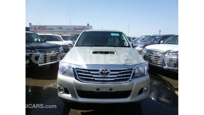 Big with watermark toyota hilux conakry import dubai 5486