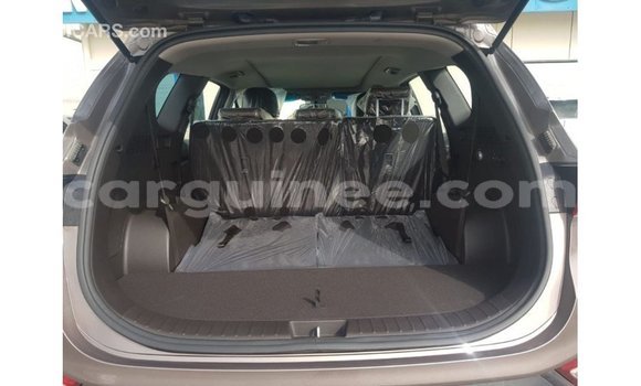 Buy Import Hyundai Santa Fe Other Car in Import - Dubai in Conakry Buy Import Hyundai Santa Fe Other Car in Import - Dubai in Conakry