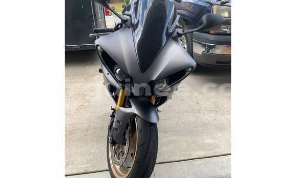 Buy Used Yamaha R1 Beige Bike in Conakry in Conakry Buy Used Yamaha R1 Beige Bike in Conakry in Conakry