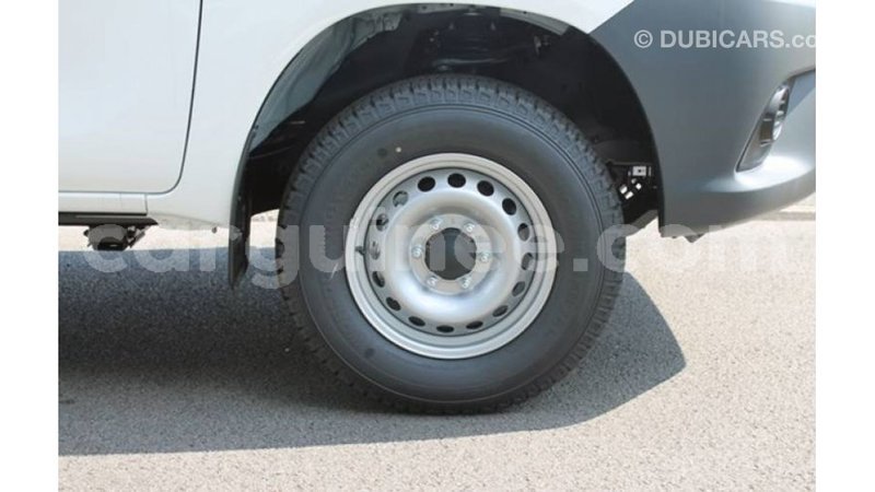 Big with watermark toyota hilux conakry import dubai 5496