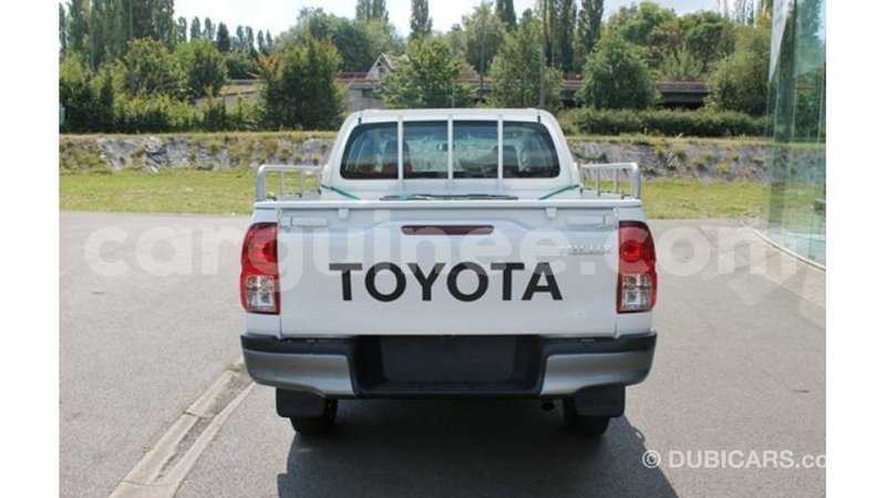 Big with watermark toyota hilux conakry import dubai 5496