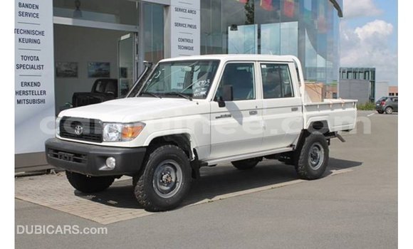 Buy Import Toyota Land Cruiser White Car in Import - Dubai in Conakry Buy Import Toyota Land Cruiser White Car in Import - Dubai in Conakry