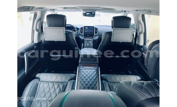 Buy Import Toyota Land Cruiser Black Car in Import - Dubai in Conakry Buy Import Toyota Land Cruiser Black Car in Import - Dubai in Conakry