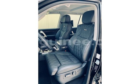 Buy Import Toyota Land Cruiser Black Car in Import - Dubai in Conakry Buy Import Toyota Land Cruiser Black Car in Import - Dubai in Conakry