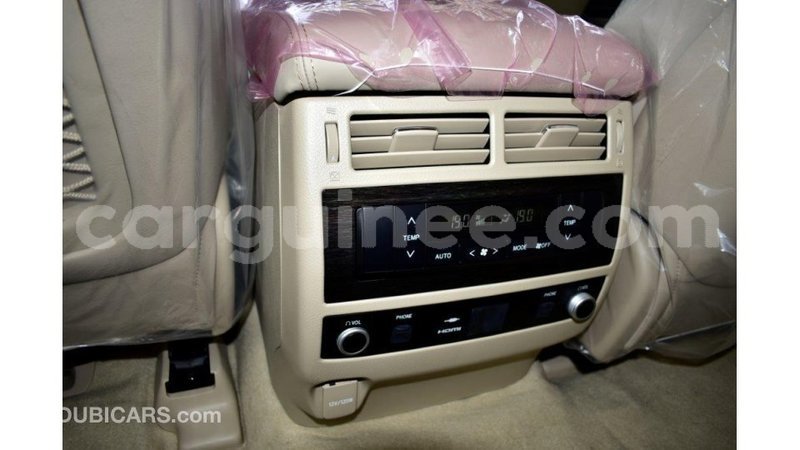 Big with watermark toyota land cruiser conakry import dubai 5519