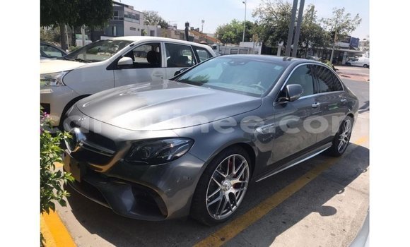 Buy Import Mercedes-Benz 190 Other Car in Import - Dubai in Conakry Buy Import Mercedes-Benz 190 Other Car in Import - Dubai in Conakry