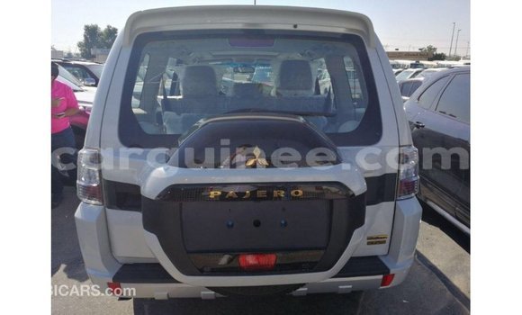 Buy Import Mitsubishi Pajero White Car in Import - Dubai in Conakry Buy Import Mitsubishi Pajero White Car in Import - Dubai in Conakry