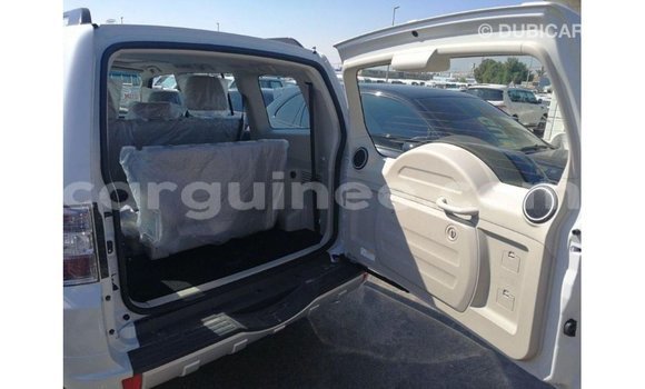 Buy Import Mitsubishi Pajero White Car in Import - Dubai in Conakry Buy Import Mitsubishi Pajero White Car in Import - Dubai in Conakry