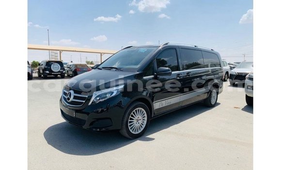 Buy Import Mercedes-Benz 250 Black Car in Import - Dubai in Conakry Buy Import Mercedes-Benz 250 Black Car in Import - Dubai in Conakry