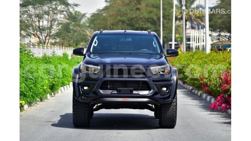 Big with watermark toyota hilux conakry import dubai 5550